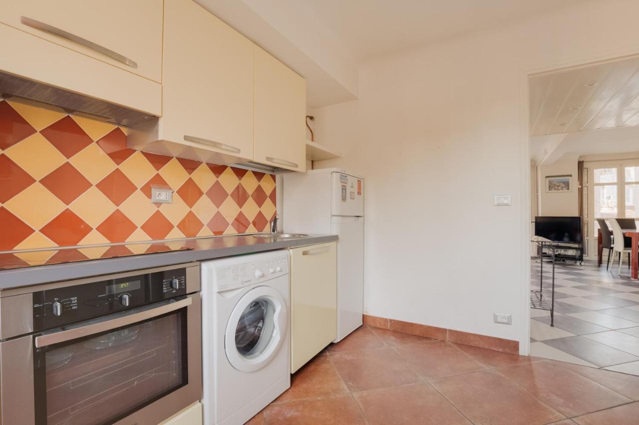 Charming Flat In The Middle Of Nizza Exterior foto